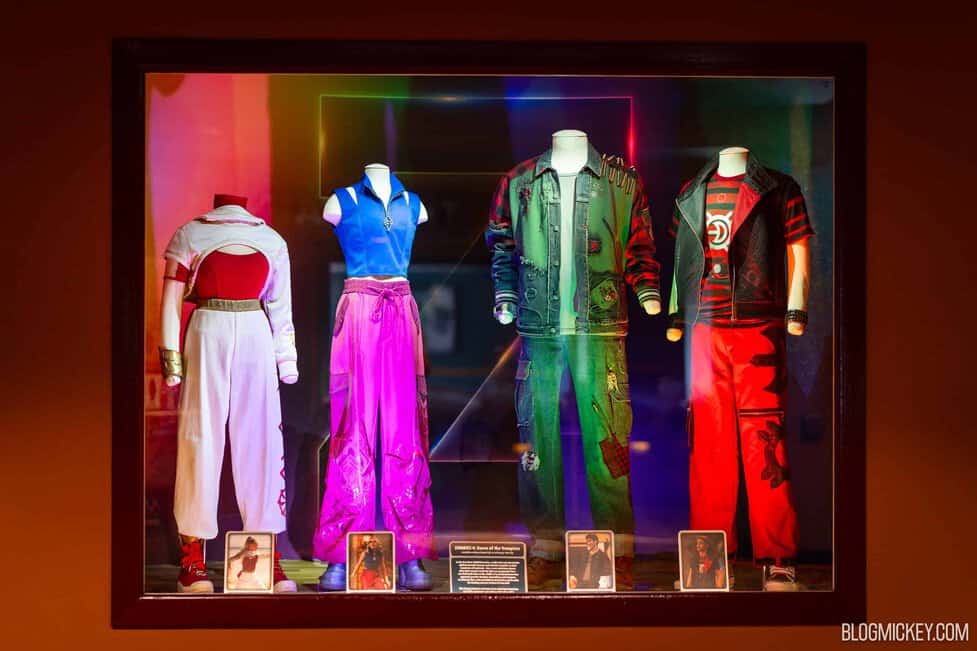 zombies-4-costumes-walt-disney